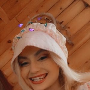 Meet your Posher, Britney